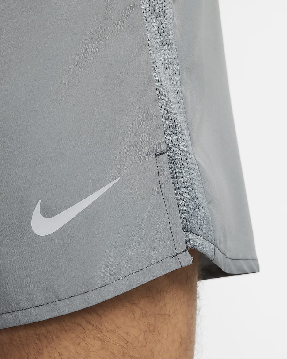 Nike performance challenger short best sale